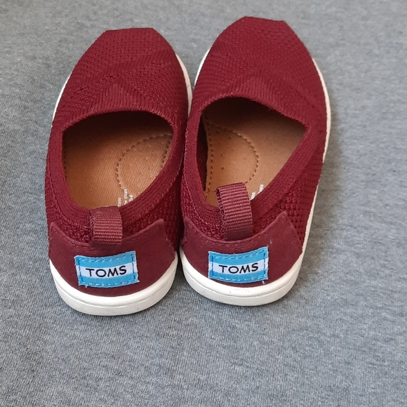 Toms Other - Toms shoes- burgandy
